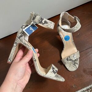Vince Camuto Bendiva snakeskin heels